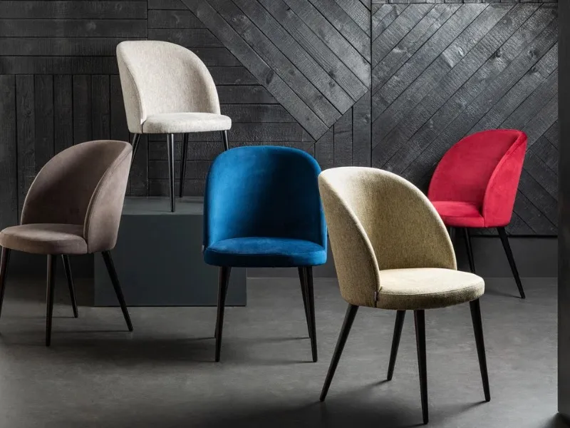 Upholstered dining chair