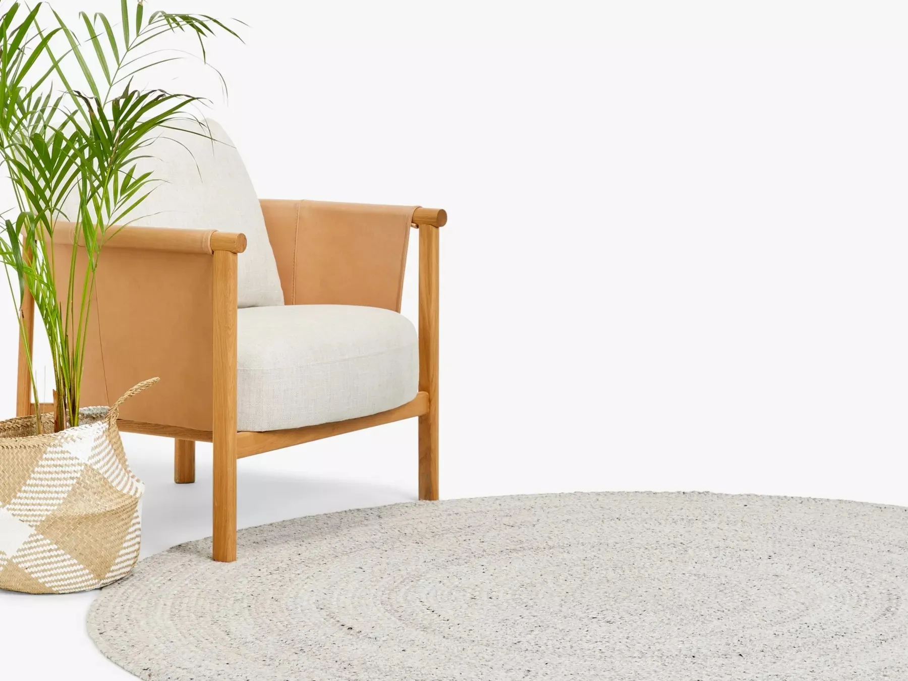 Round marl grey outdoor rug
