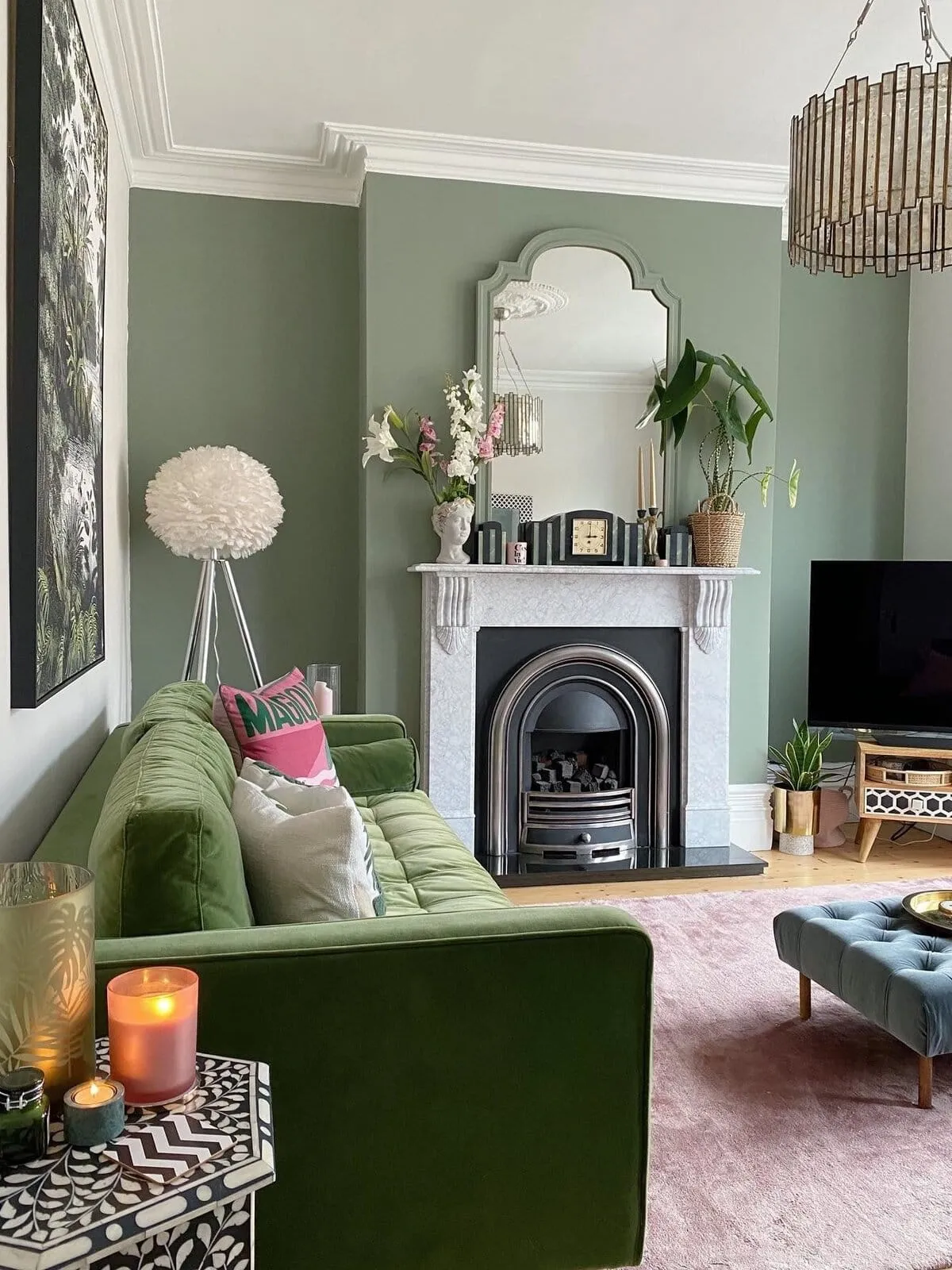 Green and white living room scheme