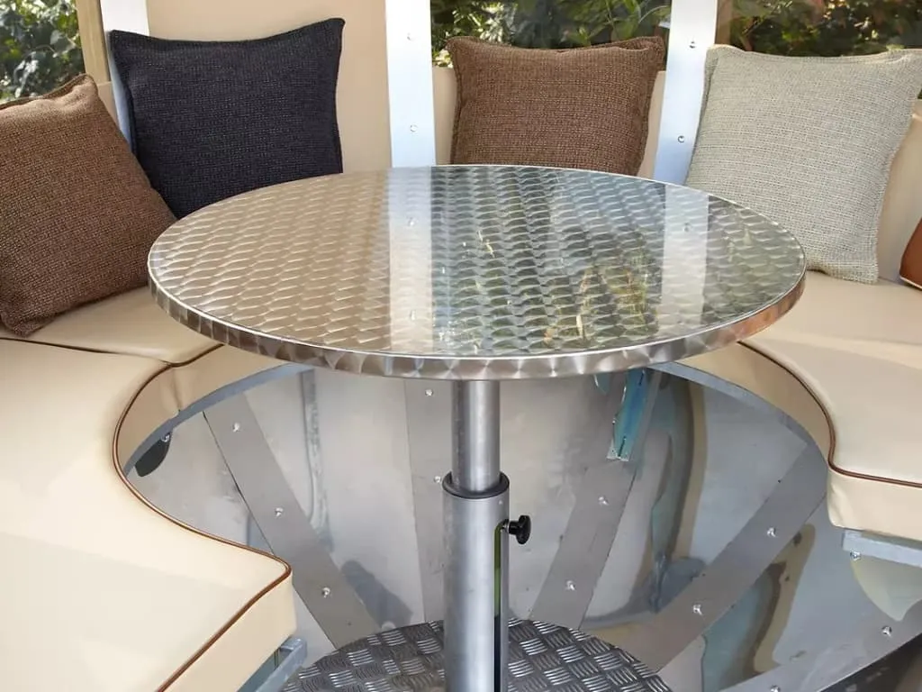 Garden Pod Table