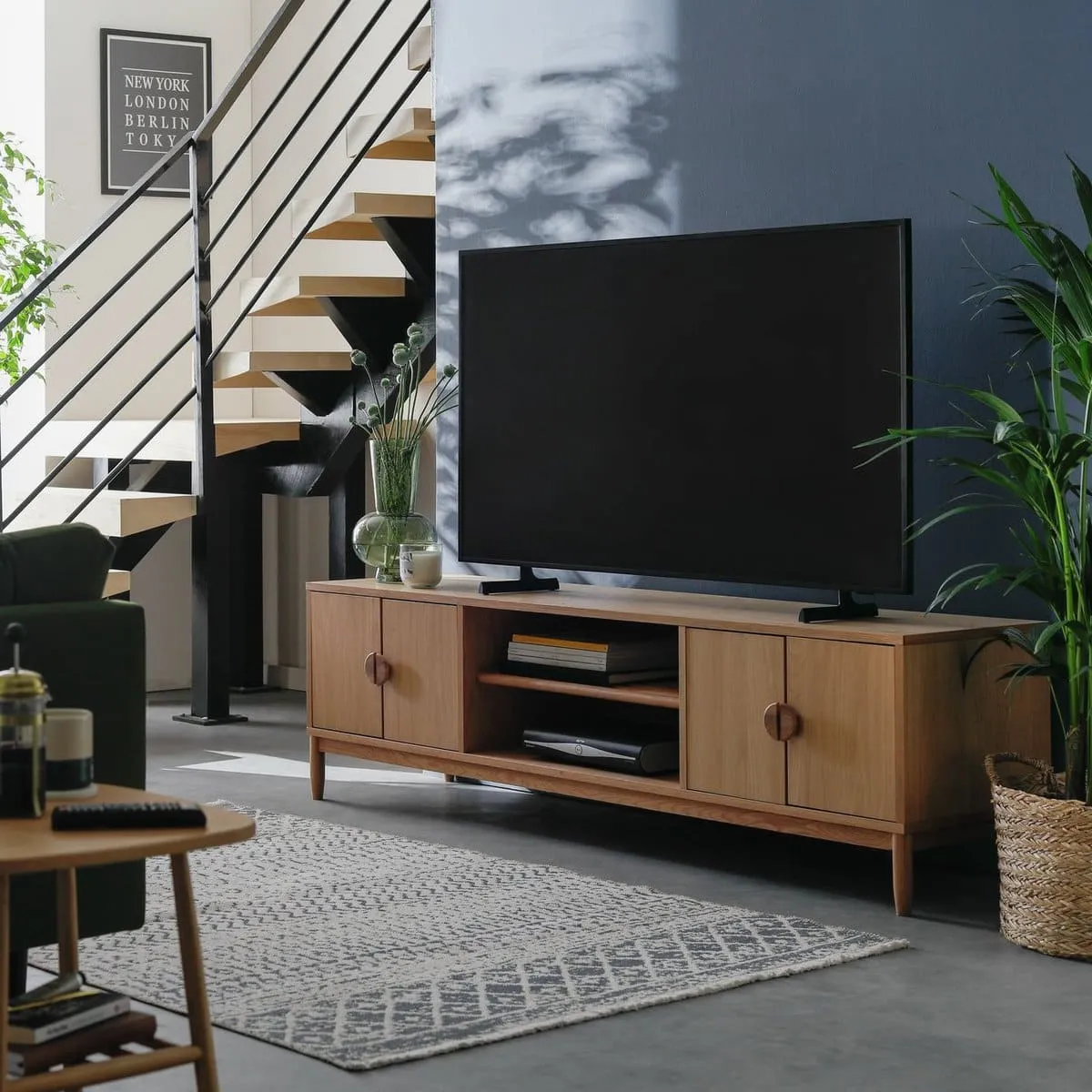 4-door oak media stand