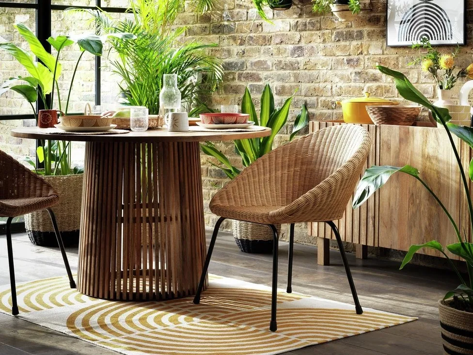 Round mango wood dining table with slatted base