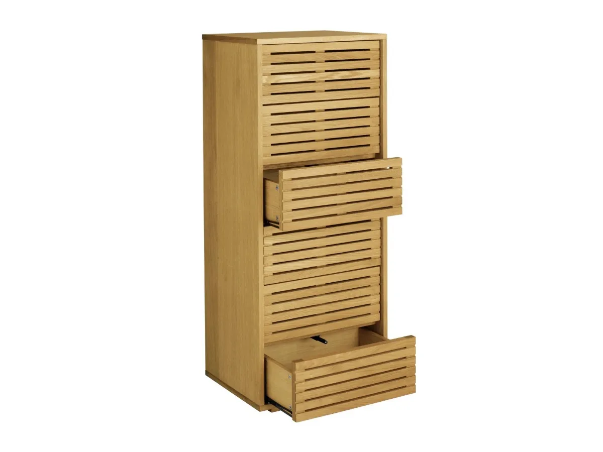 Oak tallboy with slatted drawers
