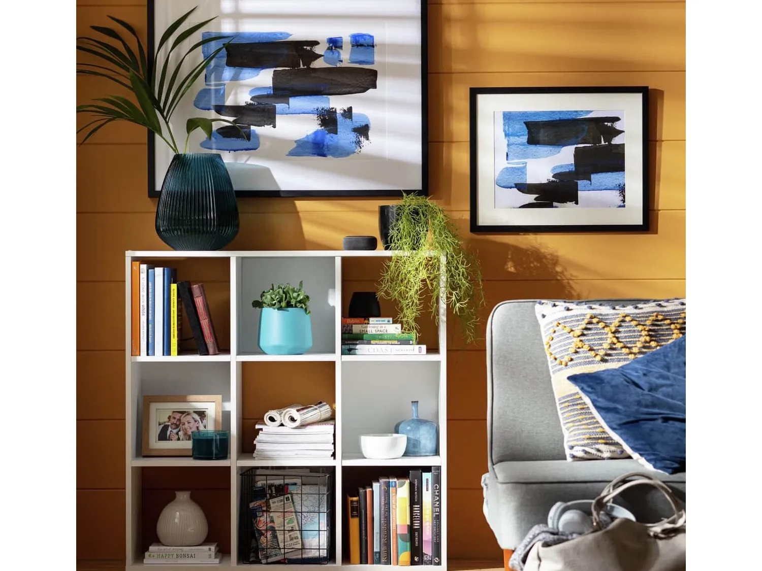 White 9 cube storage unit