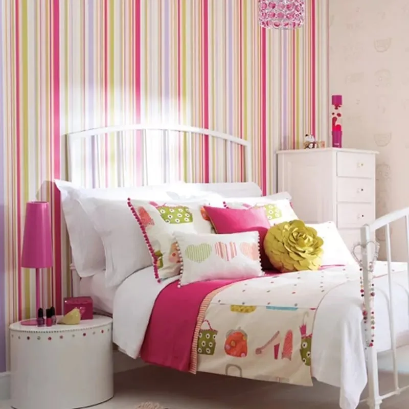 Striped wallpaper