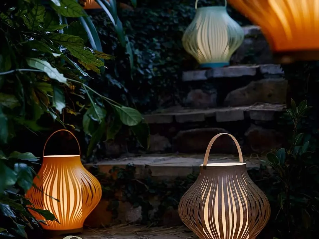 Outdoor lanterns