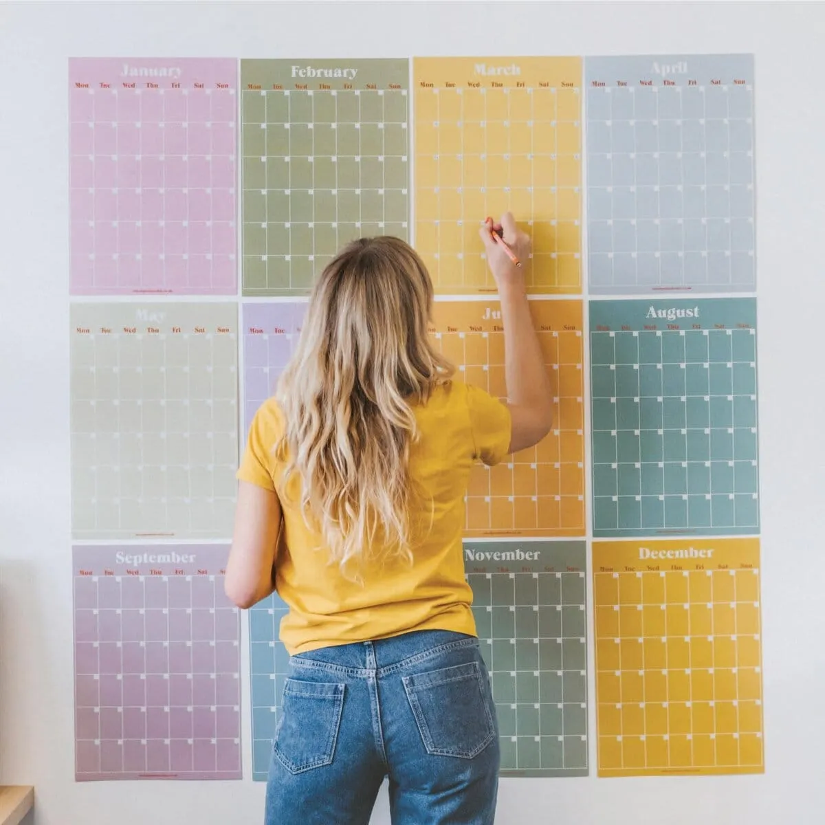 Good Tuesday Wall Planner