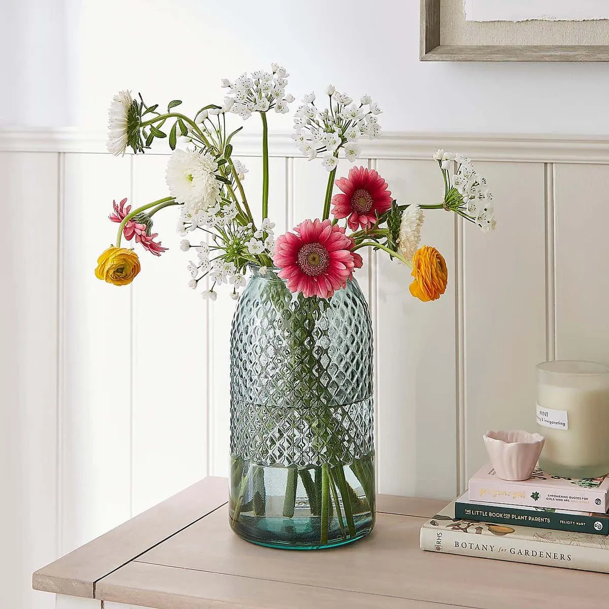 Vintage style glass vase