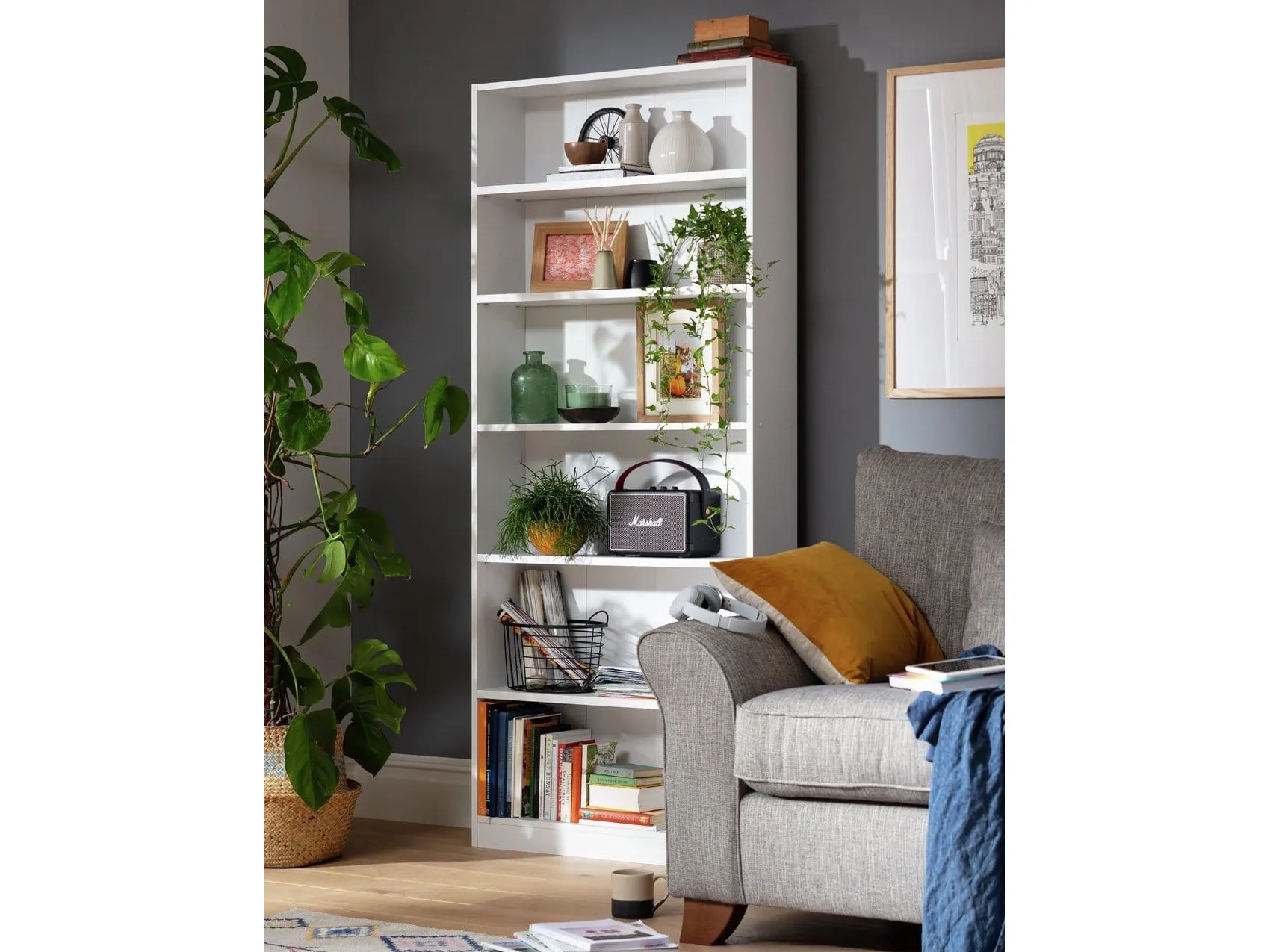 White 6 shelf bookcase