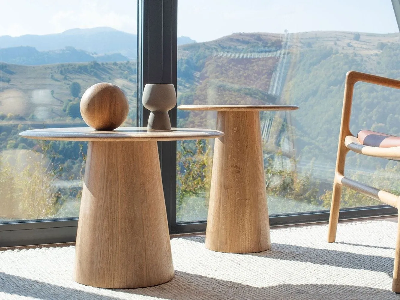 Round oak tables with conical base