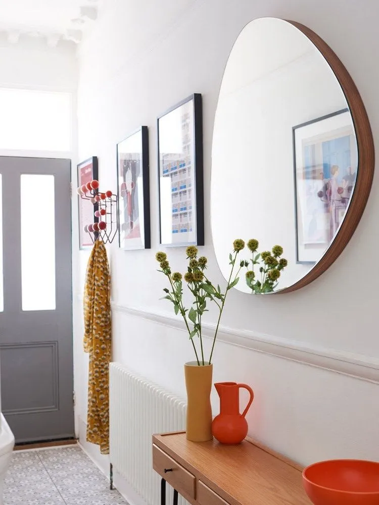 Contemporary hallway mirror