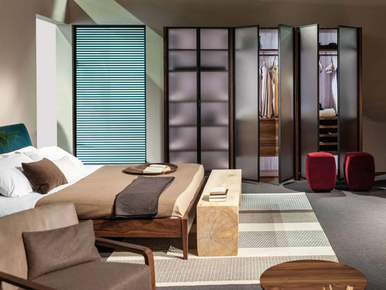 Wardrob eunits with glass panel doors