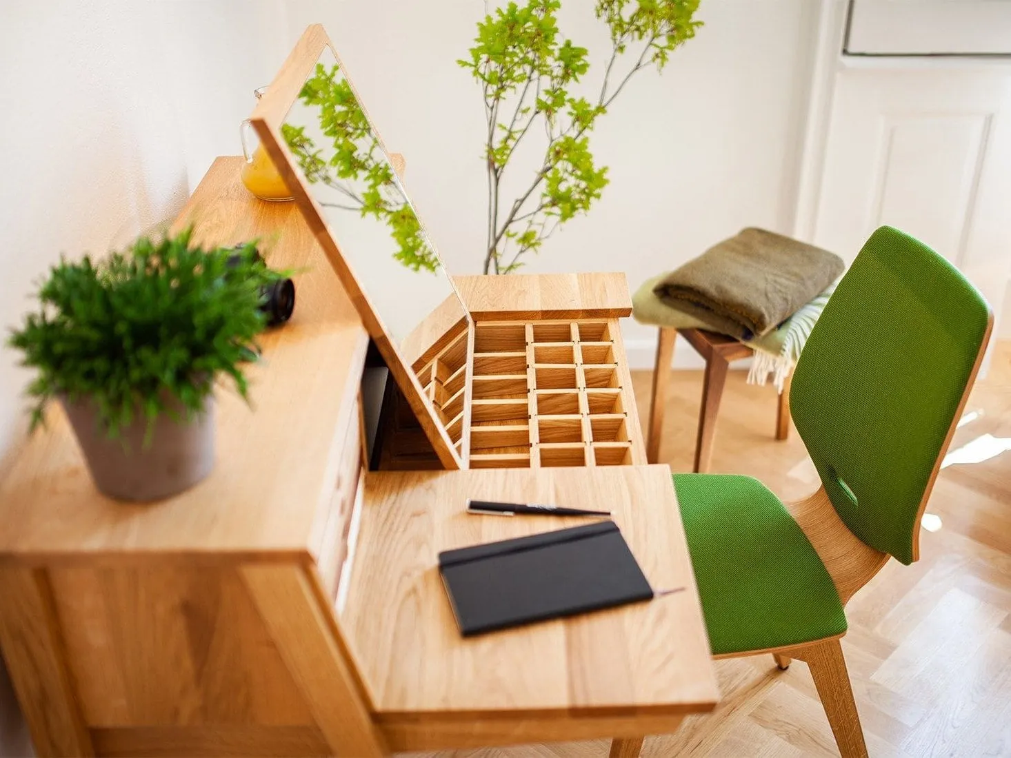 Secretary desk with storage compartments