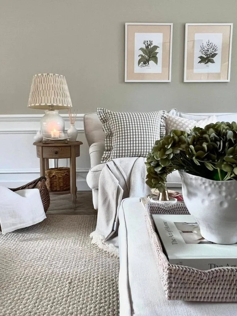 Shaded white colour scheme