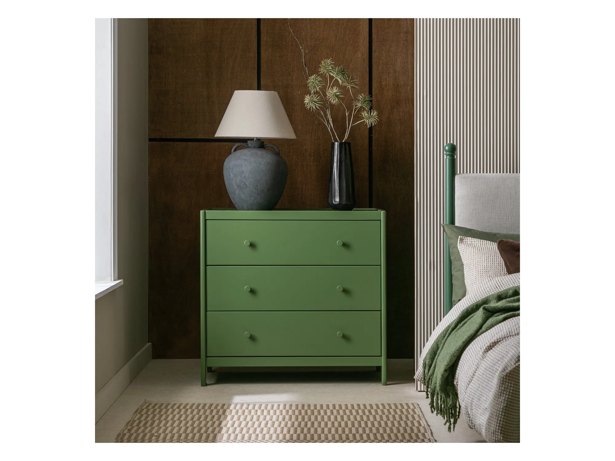 Green 3-drawer chest