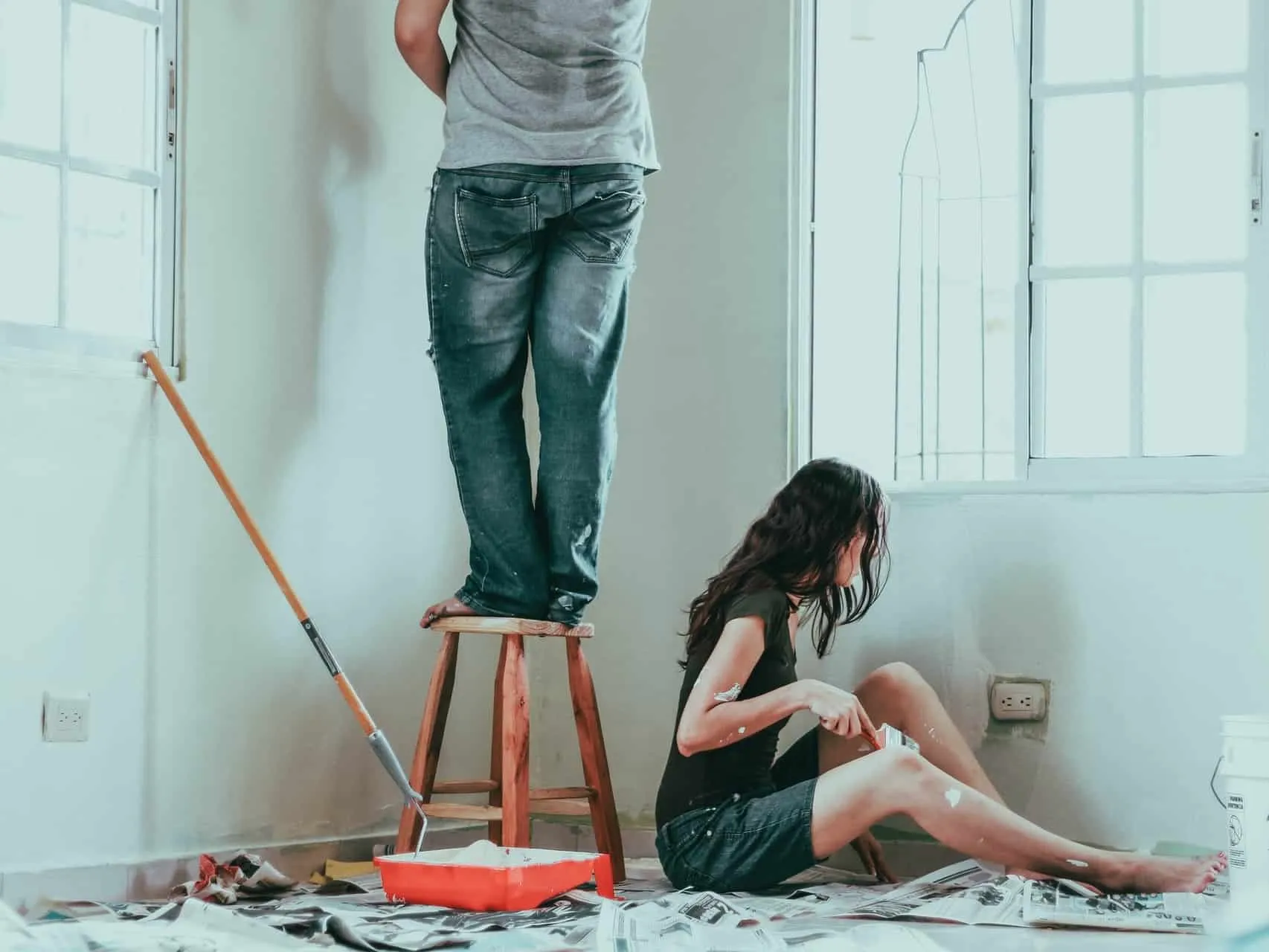 couple painting