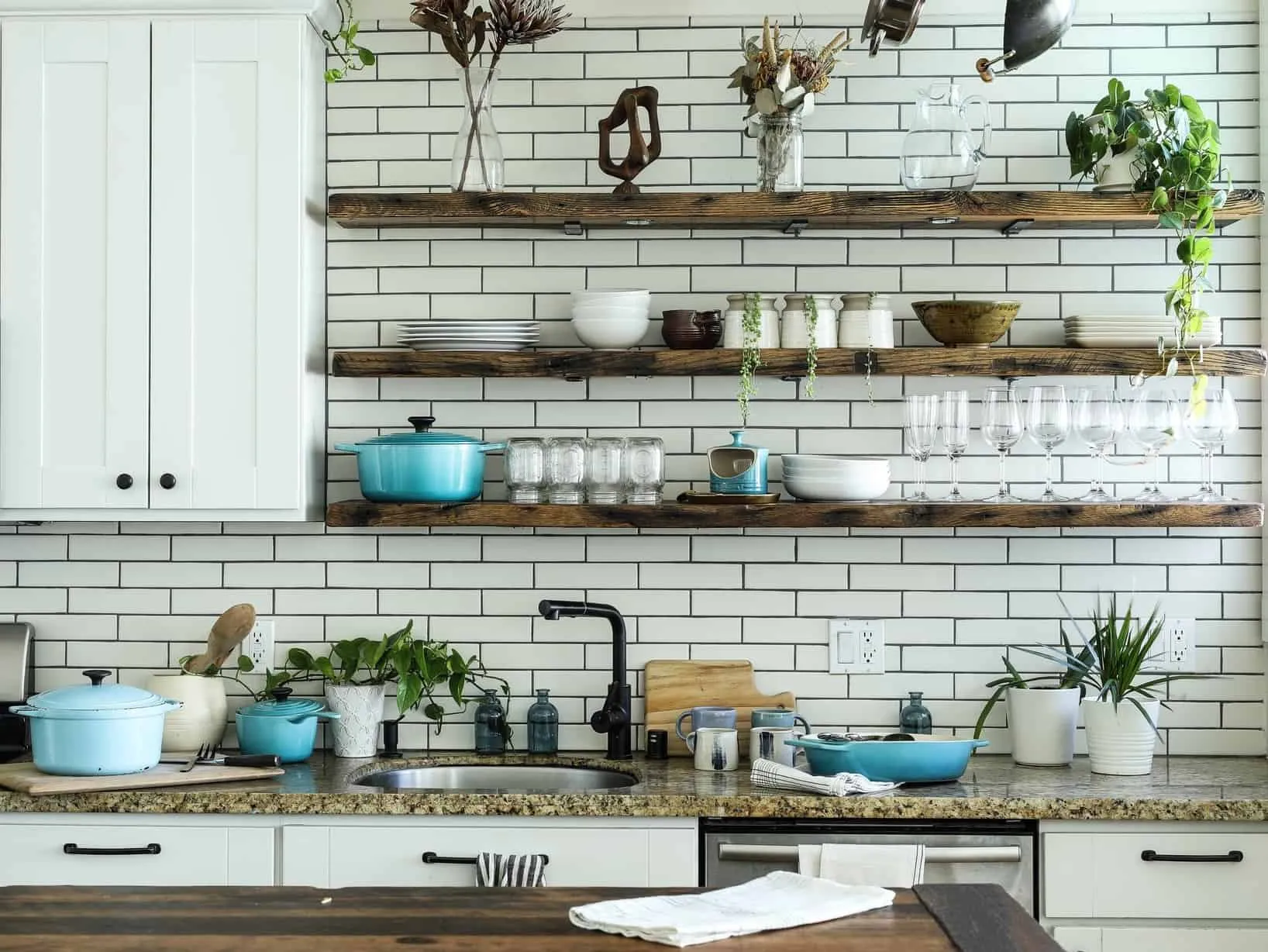 Kitchen storage