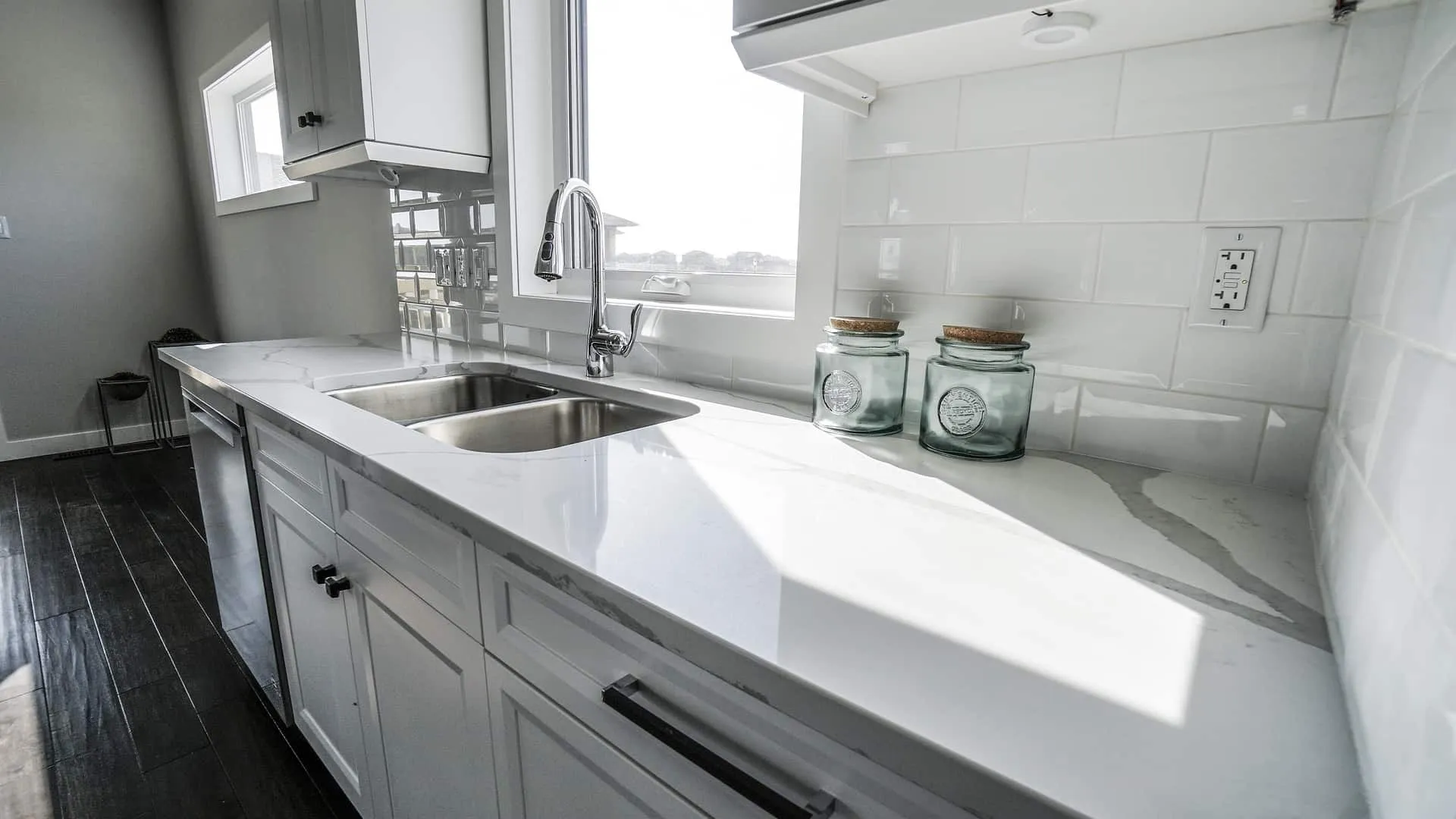 White worktop