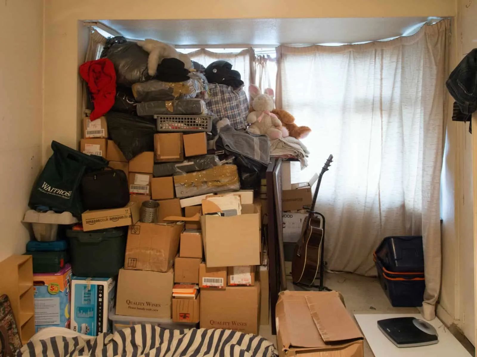 Clutter
