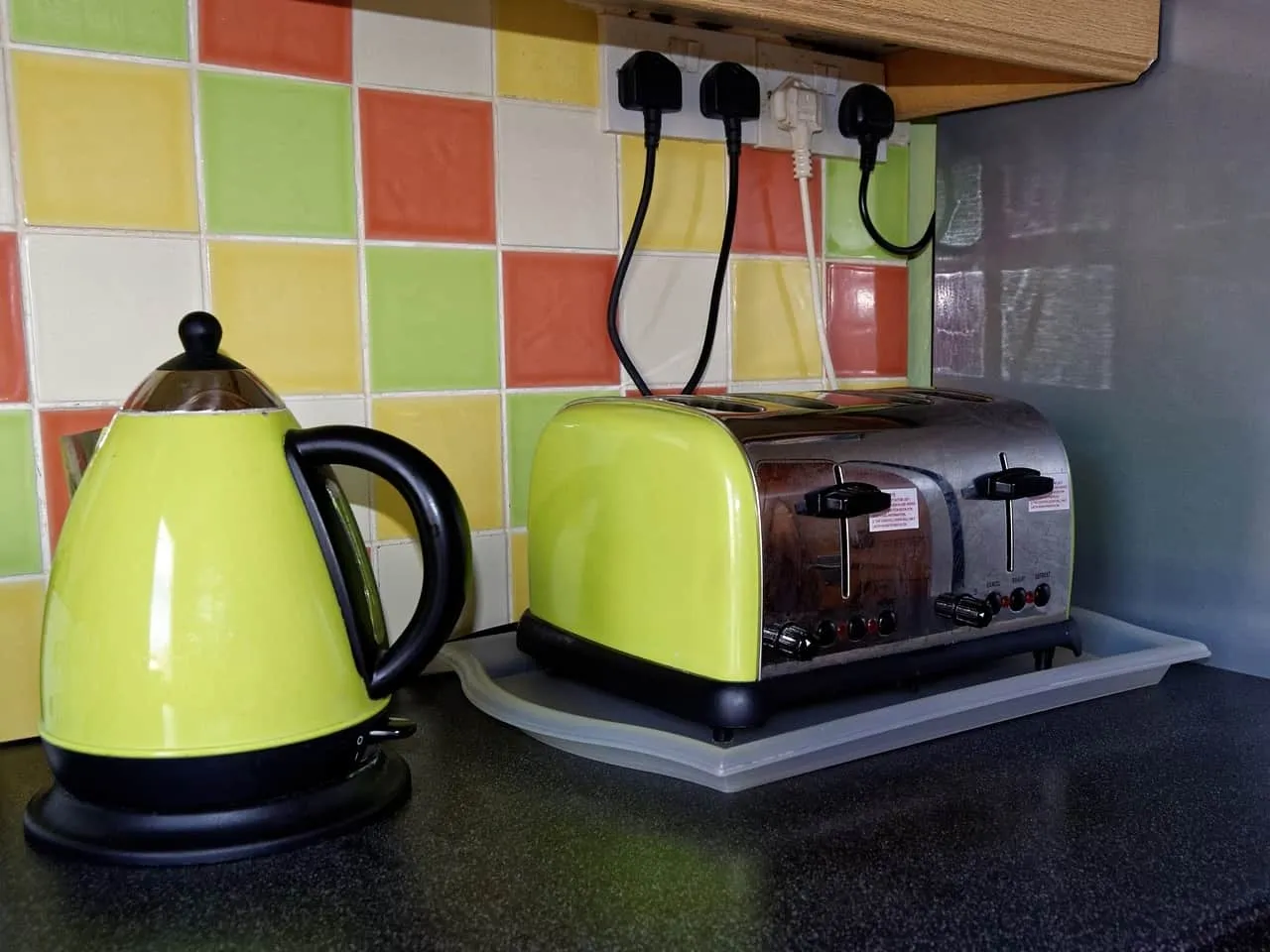 kettle and toaster